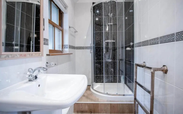 Marina House Annex - 1 Bedroom - Neyland