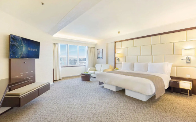 Regal Airport Hotel