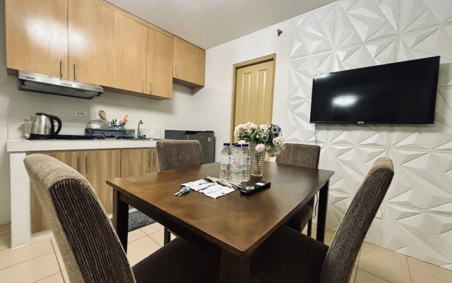 Barkada Getaway Near Esplanade