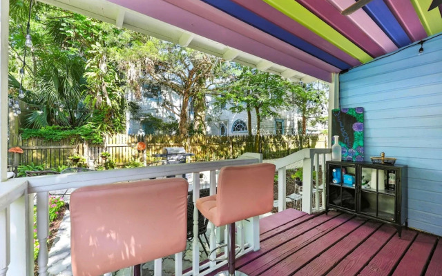 Periwinkle Perch - Home for 4