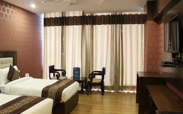 OYO 3760 Hotel Elysee