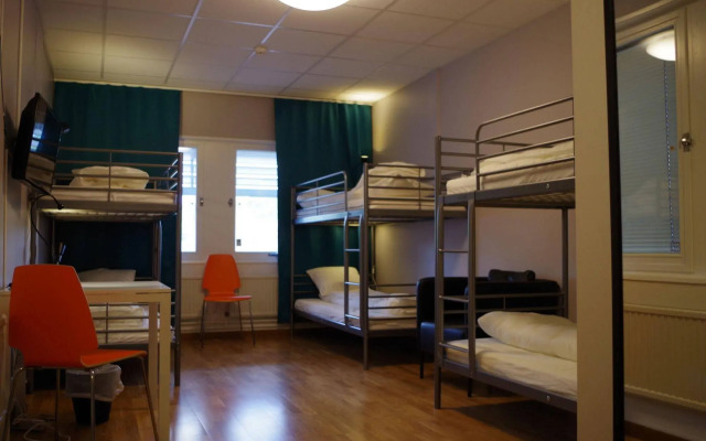 Spoton Hostel & Sportsbar