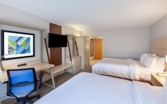 Holiday Inn Express Hotel & Suites Jenks by IHG