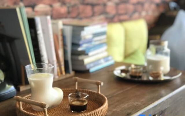 Wonderful & Travel Hostel