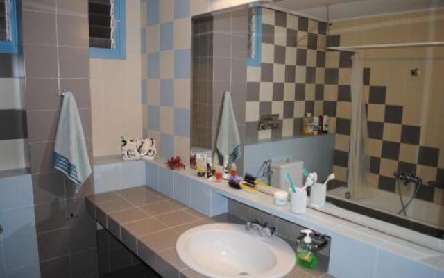 Holiday home 4 bedrooms 2 bathrooms - Nikiana