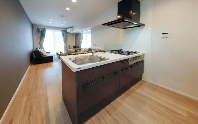 Pacific Coast Enoshima by Teranova