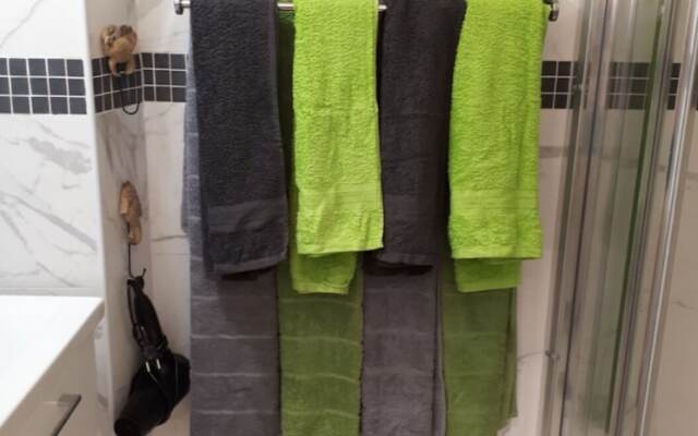 Modern City Apartment Near Central Park