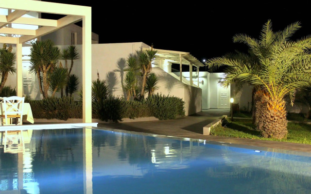 Golden Milos Beach House by Domotel