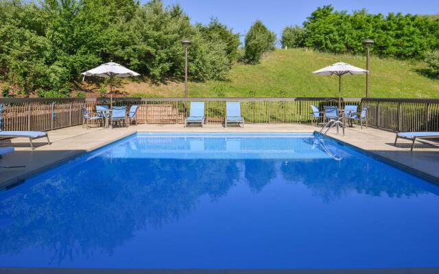 Hampton Inn Staunton