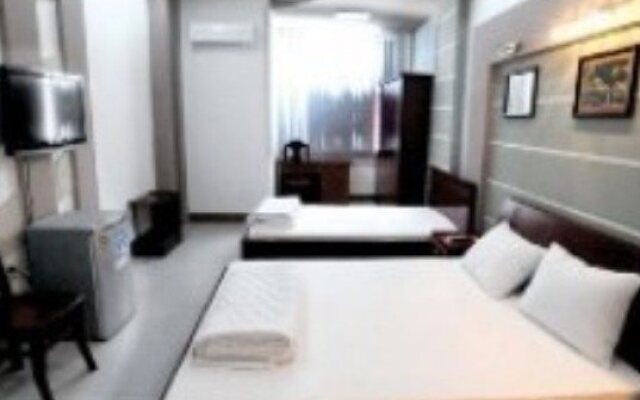 Phuc Hung Hotel 1