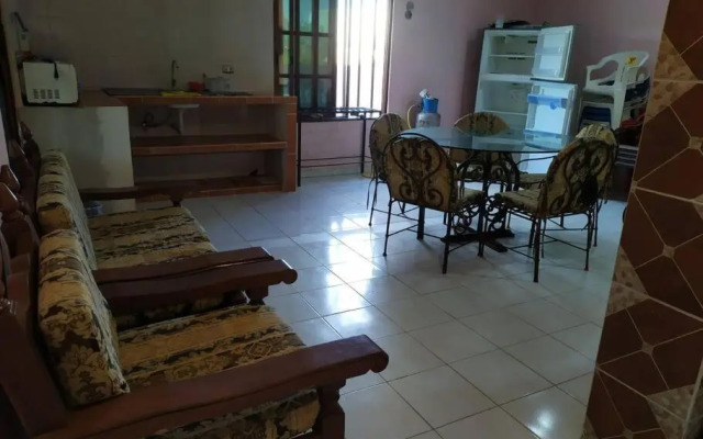 Casa M&P: Casa Amplia cerca del mar de Chelem