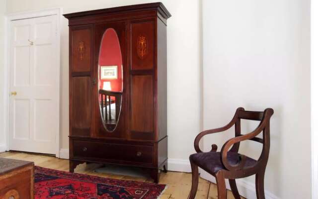 3 Bedroom Flat In City Centre