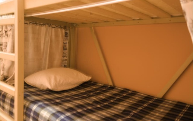 Novichok - Hostel