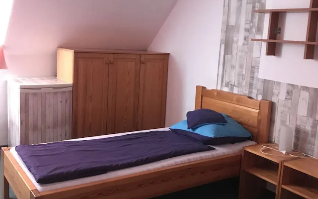 Petit Normandi Bistro  Panzi