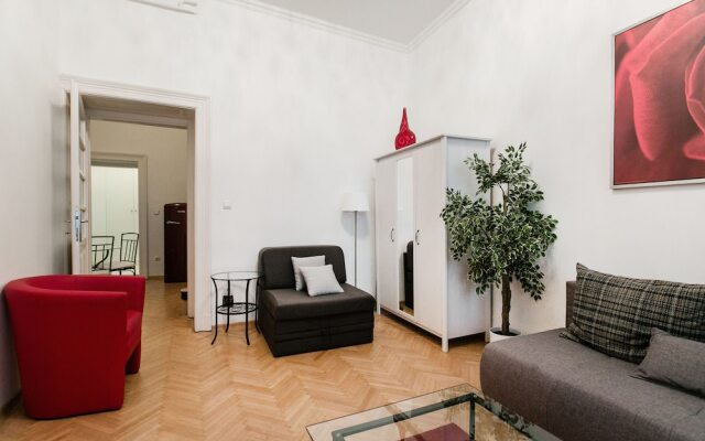 Nagy Diofa 18 Apartment I.