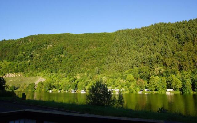 Altes Fährhaus an der Mosel anno1633