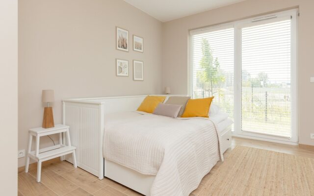 Cozy & Bright Studio Żupnicza by Renters