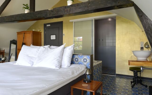 Mary K Hotel