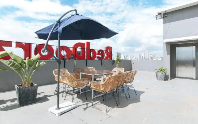 RedDoorz Hostel @ BigPat Dormitory Pasay - Quarantine Hotel