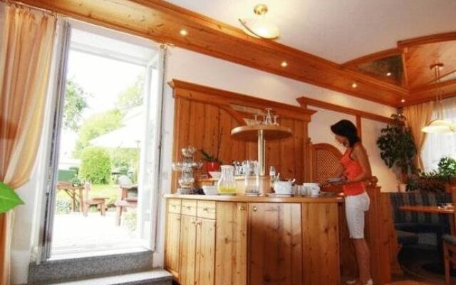 Pension KNOLL ****