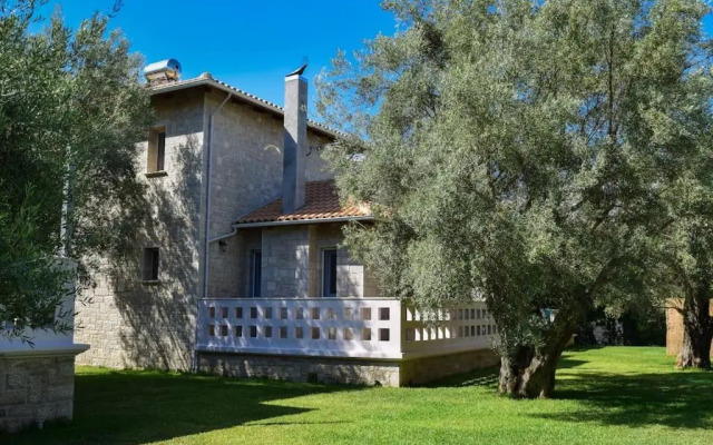 Villa *DROSIA*/5' from town & sea/Mountain View
