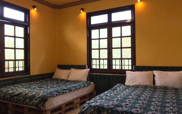 Mars House Homestay