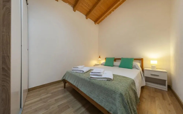 A28 - Castela Street Townhouse in Espiche