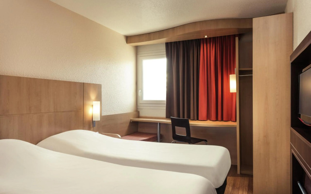 ibis Charleville-Mezières