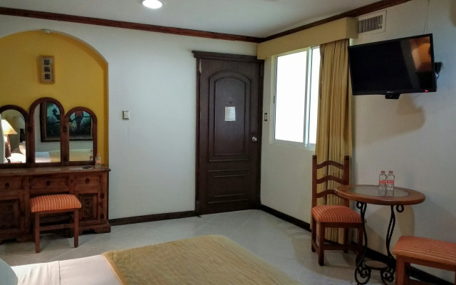 Hotel Suites Flamboyanes