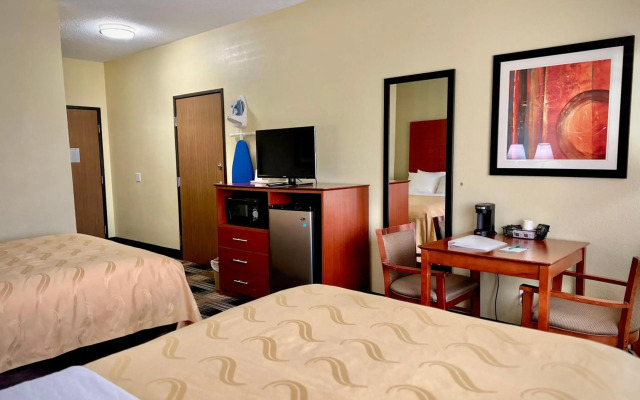 Quality Inn & Suites Wisconsin Dells Downtown - Waterparks Area