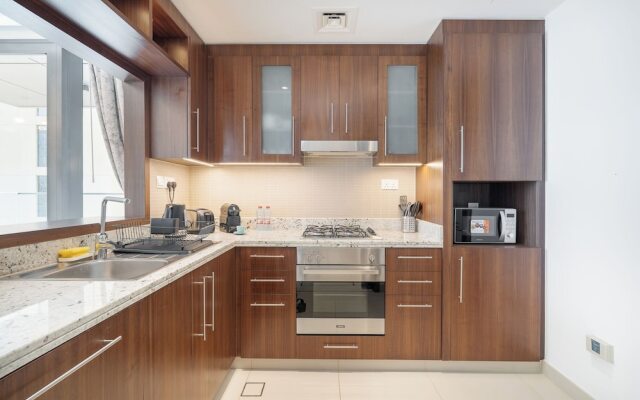 Direct Dubai Mall Access Downtown Boulev