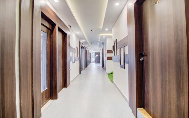 OYO 69614 Hotel Diamond