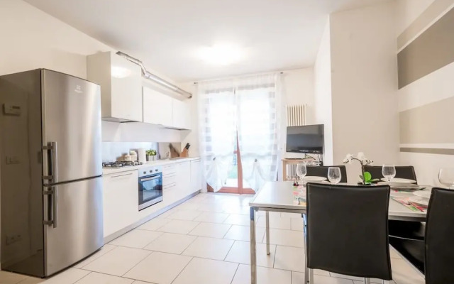 Bright Apartments Sirmione - Julia Giardino