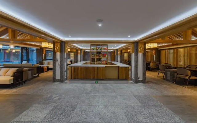 LiuHeYunYan Hotel.Dali