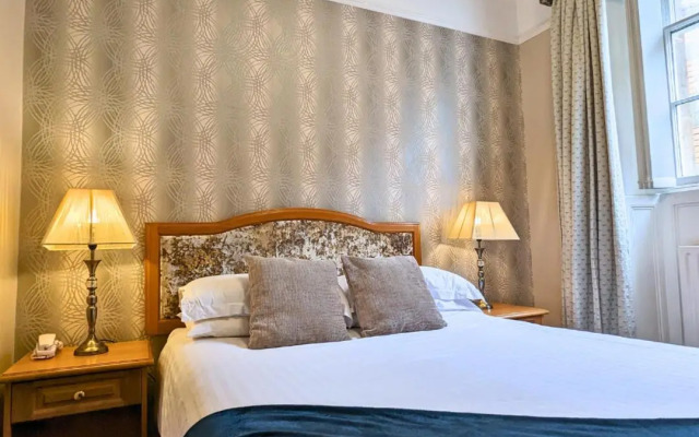 Shaw Hill Golf Resort & Spa Hotel