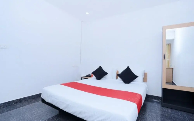 Avittom Cyber Cubez By OYO Rooms