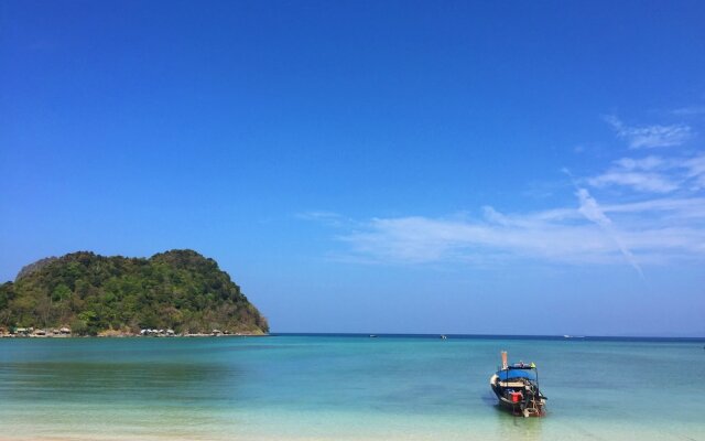 Phi Phi Ba Kao Bay Resort