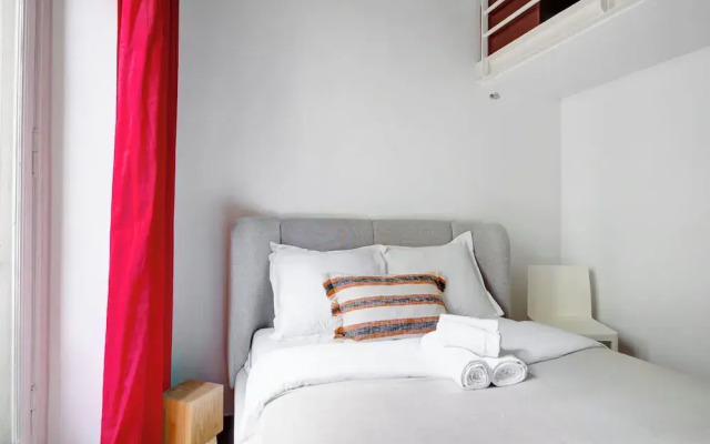 Le Marais & Place de la Republique 3BR