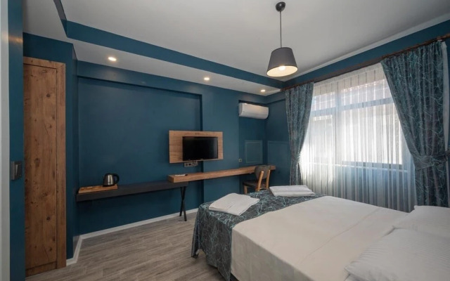Hazal Hotel