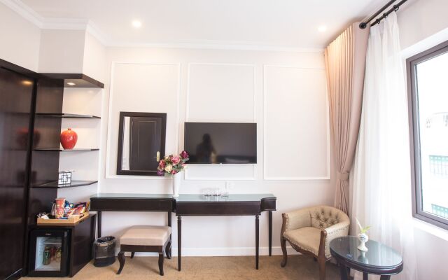 Dinh Elegant Hanoi Hotel