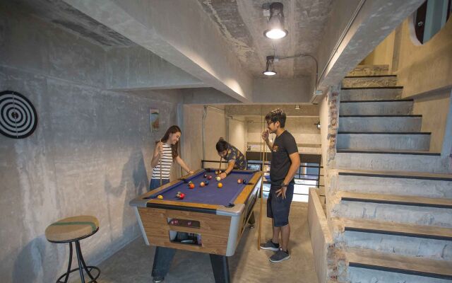 UdonBackpackers Beds and cafe