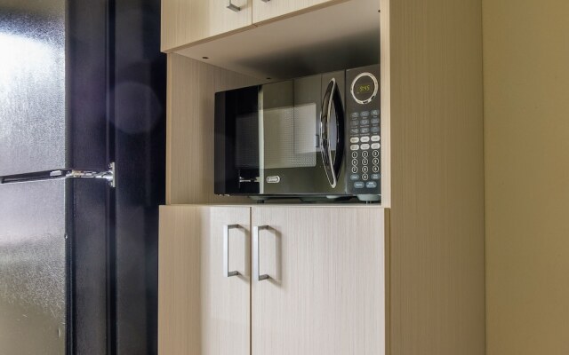 Nob Hill Apartments by Frontdesk