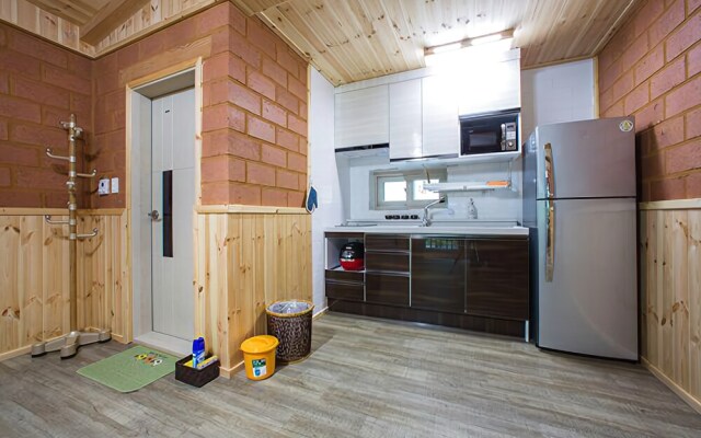 Jeongseon Firefly Light Clay Pension