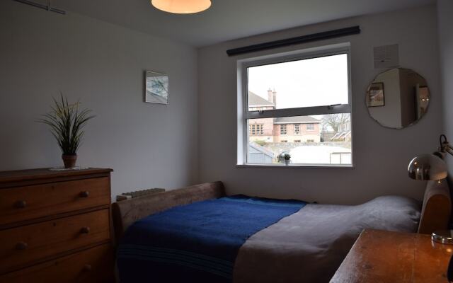 1 Bedroom Flat, Close to City Centre