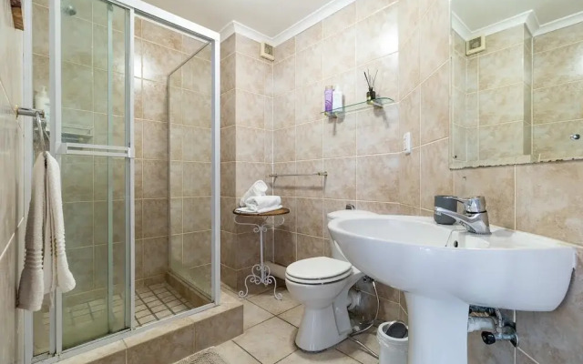 3 Bedroom Family Apartment Beach Club - Houtbay