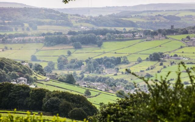 Upper Highlees Farm