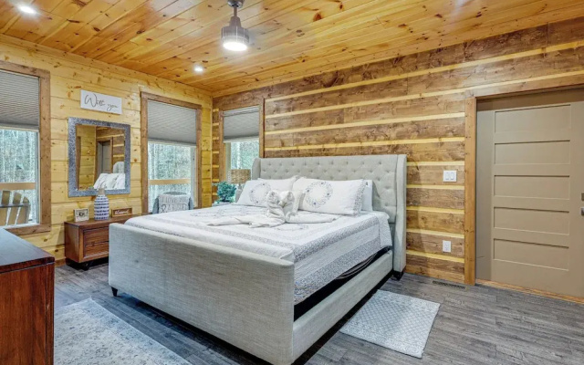 Close to Hiking & Attractions: Smoky Mtn Cabin