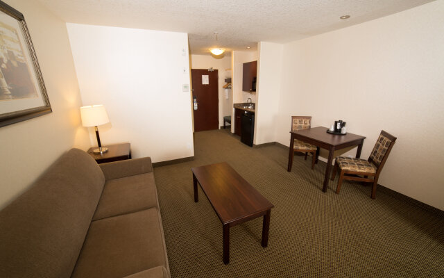 Holiday Inn Express Hotel & Suites WHITECOURT, an IHG Hotel