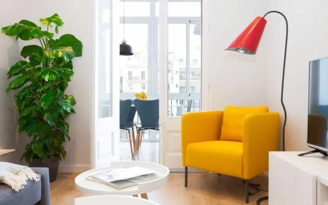 Perfectly located 4bed 4bath apartment in Barcelona 2 2