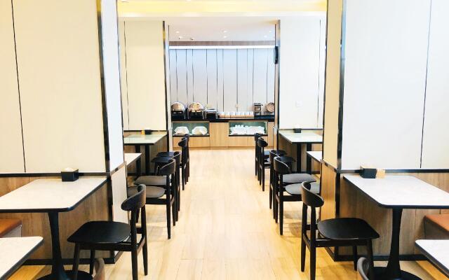 Hanting Hotel Changzhi Baiyi Square